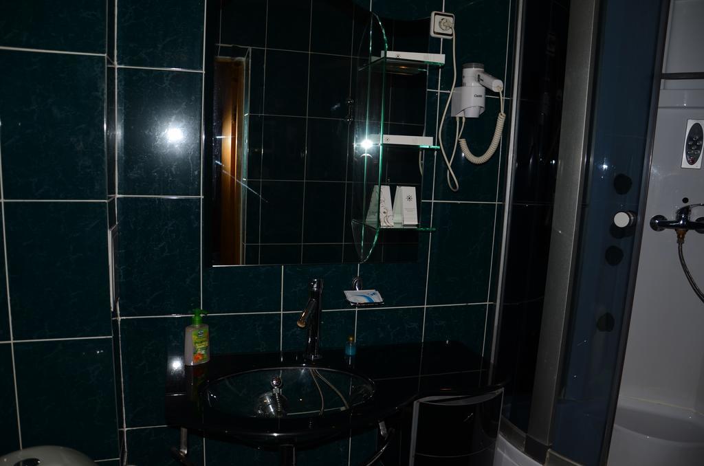 אסטנה Saryarka Hotel חדר תמונה